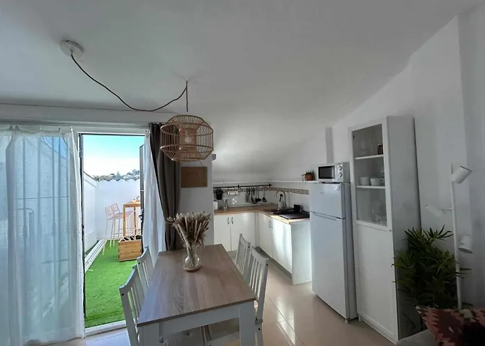 Acogedor Apartamento Con Piscina En Benalmadena